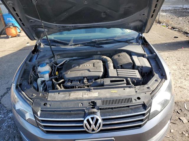 Photo 11 from auction – 2015 VOLKSWAGEN PASSAT S with VIN 1VWAT7A32FC025743