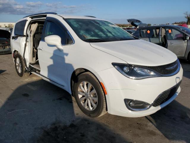 Photo 4 from auction – 2019 CHRYSLER PACIFICA T with VIN 2C4RC1BG8KR582937