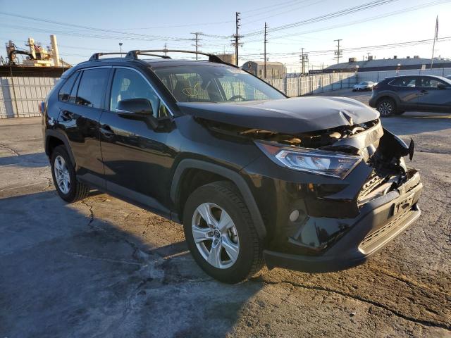 Photo 4 from auction – 2020 TOYOTA RAV4 XLE with VIN 2T3W1RFV6LW100442