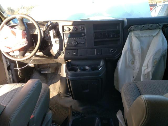 Photo 8 from auction – 2016 CHEVROLET EXPRESS G2 with VIN 1GCWGAFF6G1145037