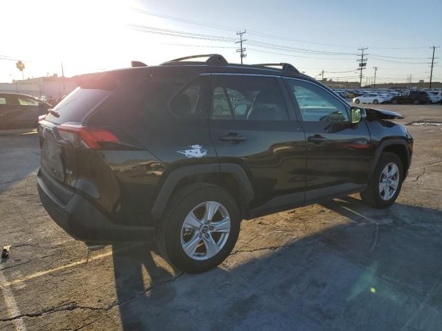 Photo 3 from auction – 2020 TOYOTA RAV4 XLE with VIN 2T3W1RFV6LW100442