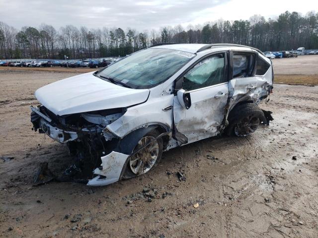 FORD ESCAPE SE 2018 with VIN 1FMCU9GD8JUA44087 - Photo from auction