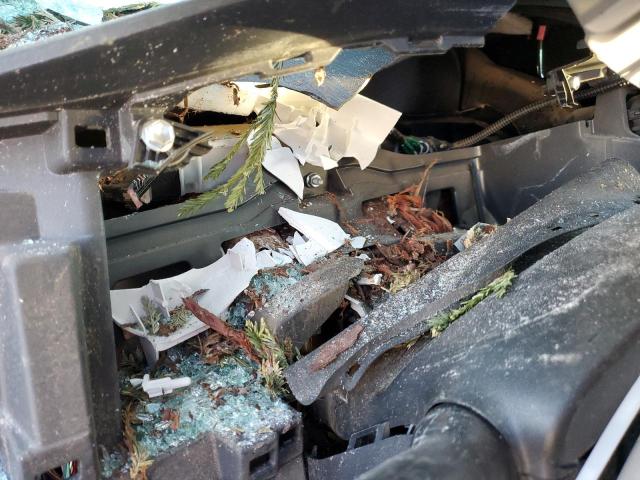 Photo 9 from auction – 2013 TOYOTA SIENNA LE with VIN 5TDKK3DC4DS301236