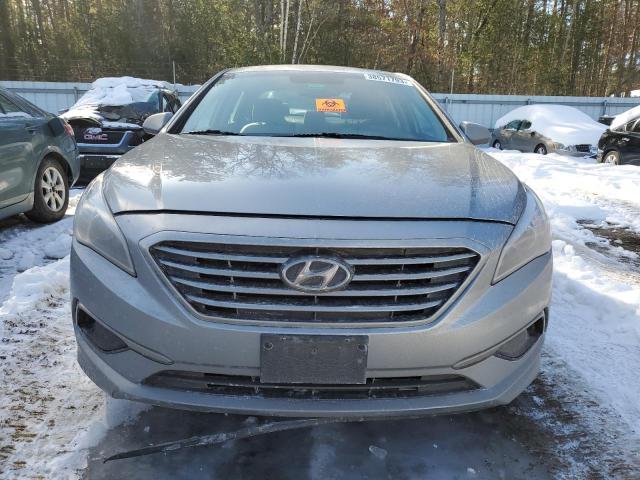 Photo 5 from auction – 2017 HYUNDAI SONATA SE with VIN 5NPE24AF6HH581318