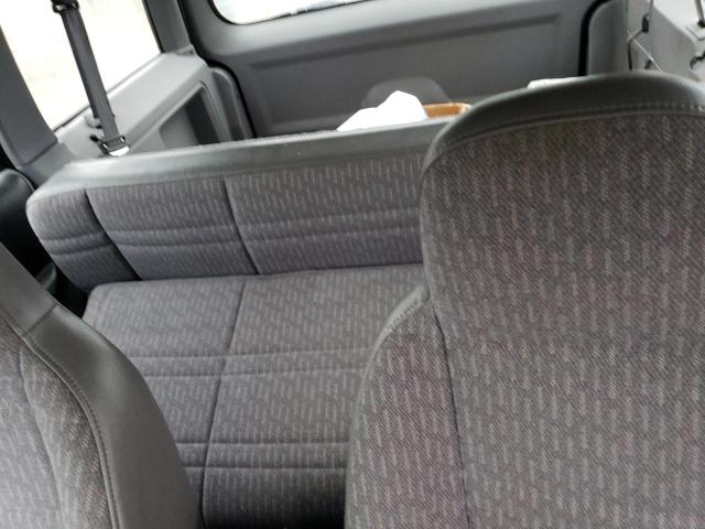 Photo 10 from auction – 1998 JEEP CHEROKEE with VIN 1J4FJ28S0WL263857