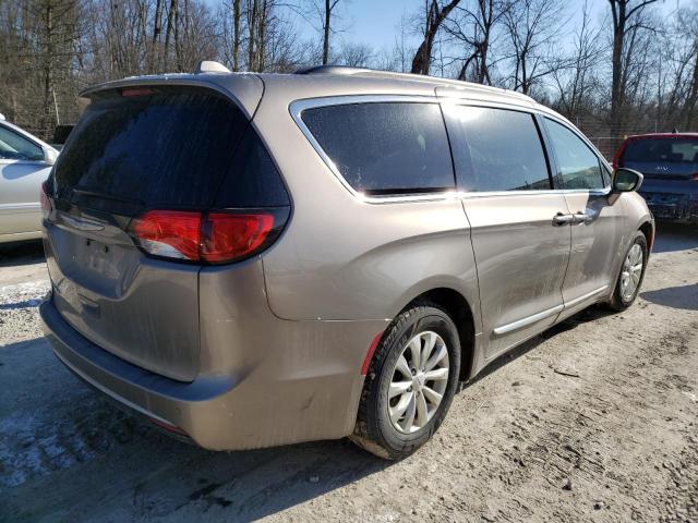 Photo 3 from auction – 2017 CHRYSLER PACIFICA T with VIN 2C4RC1BG2HR702966