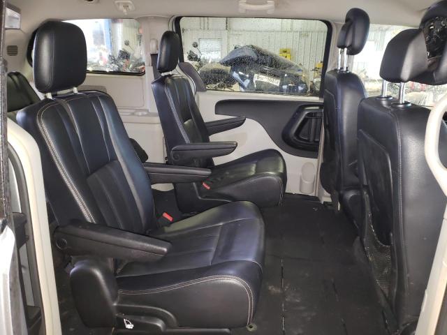Photo 11 from auction – 2014 CHRYSLER TOWN & COU with VIN 2C4RC1BG2ER183249