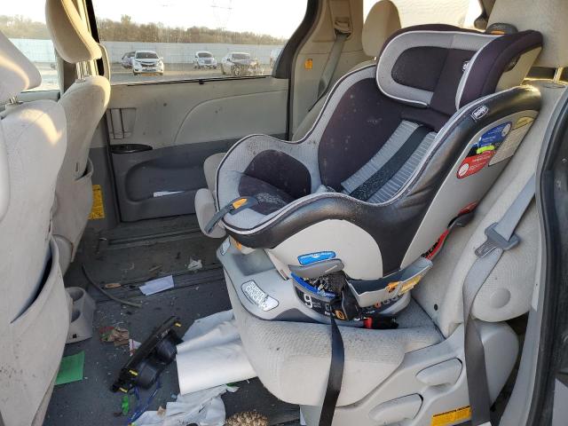 Photo 11 from auction – 2013 TOYOTA SIENNA LE with VIN 5TDKK3DC4DS301236