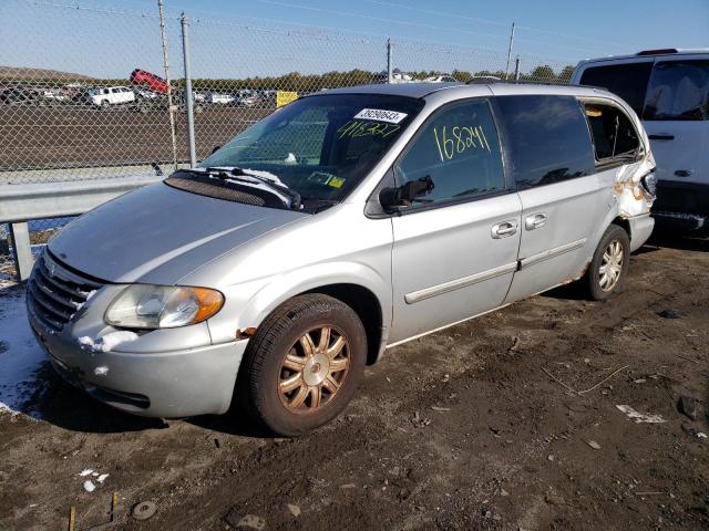 CHRYSLER TOWN & COU 2005 with VIN 2C4GP54L45R418327 - Photo from auction