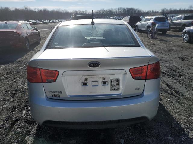 Photo 6 from auction – 2010 KIA FORTE EX with VIN KNAFU4A23A5177147