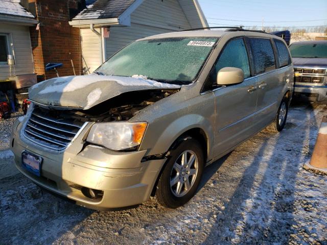 CHRYSLER TOWN & COU 2010 with VIN 2A4RR5D1XAR319971 - Photo from auction