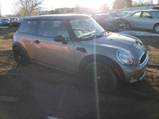 Photo 4 from auction – 2009 MINI COOPER S with VIN WMWMF735X9TX40258