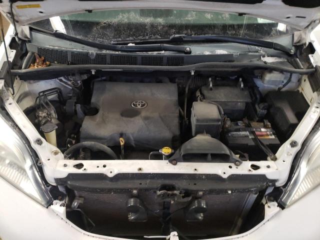 Photo 12 from auction – 2011 TOYOTA SIENNA LE with VIN 5TDKK3DC3BS028738