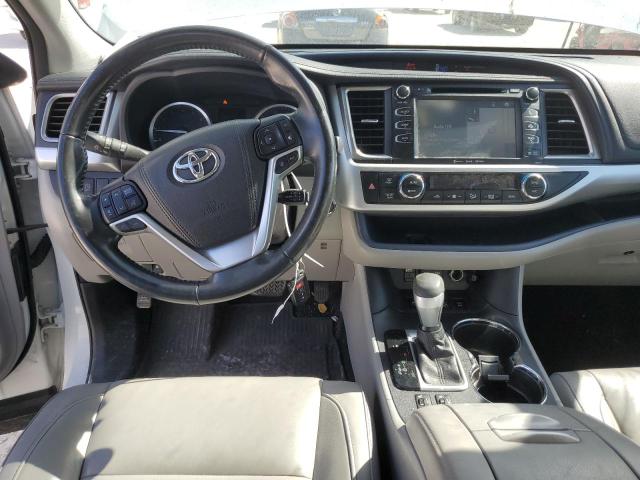 Photo 8 from auction – 2017 TOYOTA HIGHLANDER with VIN 5TDJZRFH2HS455176