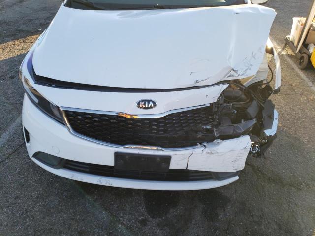 Photo 11 from auction – 2017 KIA FORTE LX with VIN 3KPFK4A77HE125653