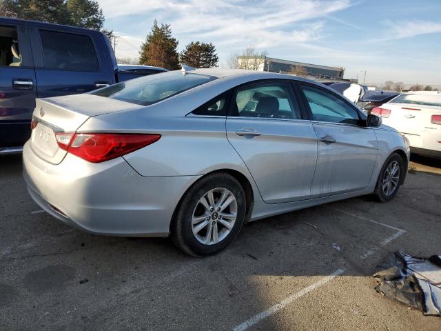 Photo 3 from auction – 2012 HYUNDAI SONATA GLS with VIN 5NPEB4AC5CH480446