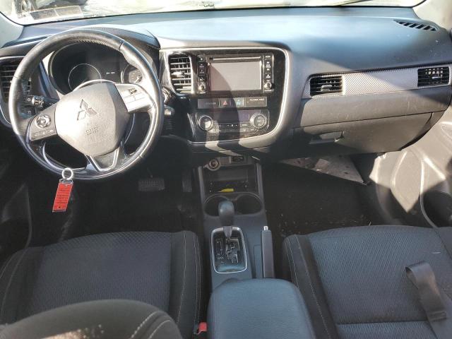 Photo 8 from auction – 2016 MITSUBISHI OUTLANDER with VIN JA4AD3A33GZ034954