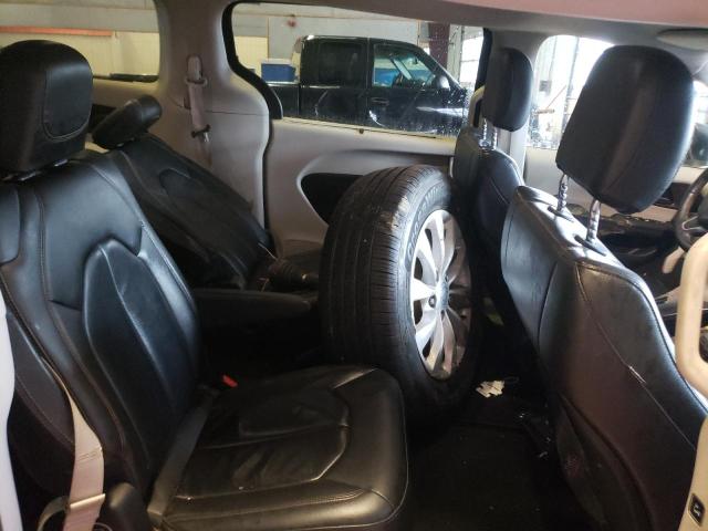 Photo 11 from auction – 2017 CHRYSLER PACIFICA T with VIN 2C4RC1BG7HR636091