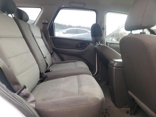 Photo 11 from auction – 2005 FORD ESCAPE XLS with VIN 1FMYU02Z55DA06830