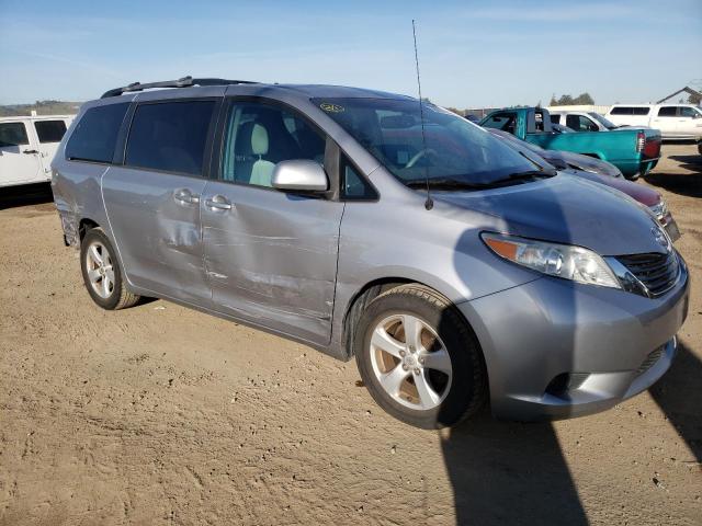 Photo 4 from auction – 2012 TOYOTA SIENNA LE with VIN 5TDKK3DC7CS205454