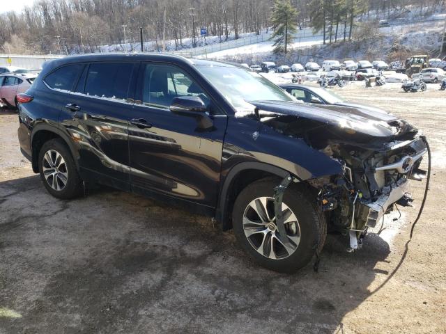 Photo 4 from auction – 2022 TOYOTA HIGHLANDER with VIN 5TDGZRBH3NS187749