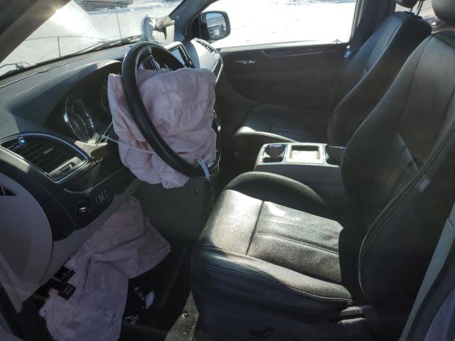 Photo 7 from auction – 2015 CHRYSLER TOWN & COU with VIN 2C4RC1BG5FR698716