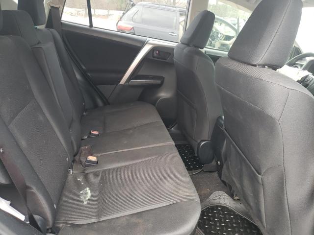 Photo 11 from auction – 2018 TOYOTA RAV4 LE with VIN JTMZFREV8JJ165014