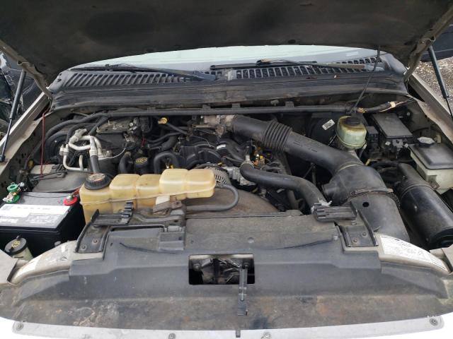 Photo 11 from auction – 2000 FORD EXCURSION with VIN 1FMNU40L6YEC39543