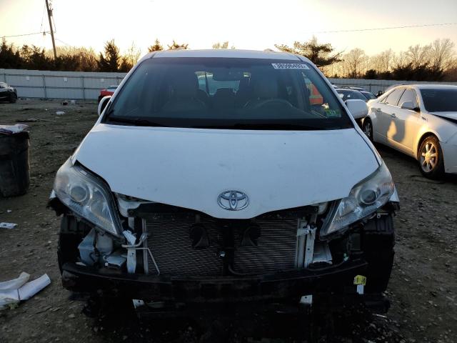 Photo 5 from auction – 2011 TOYOTA SIENNA XLE with VIN 5TDYK3DC2BS019099