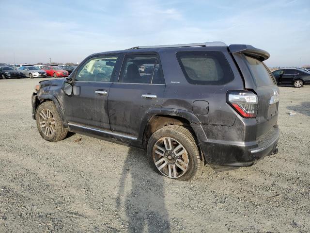 Photo 2 from auction – 2018 TOYOTA 4RUNNER SR with VIN JTEBU5JR2J5600039