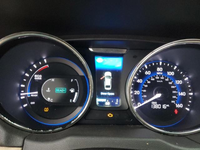 Photo 9 from auction – 2015 HYUNDAI SONATA HYB with VIN KMHEC4A45FA124138