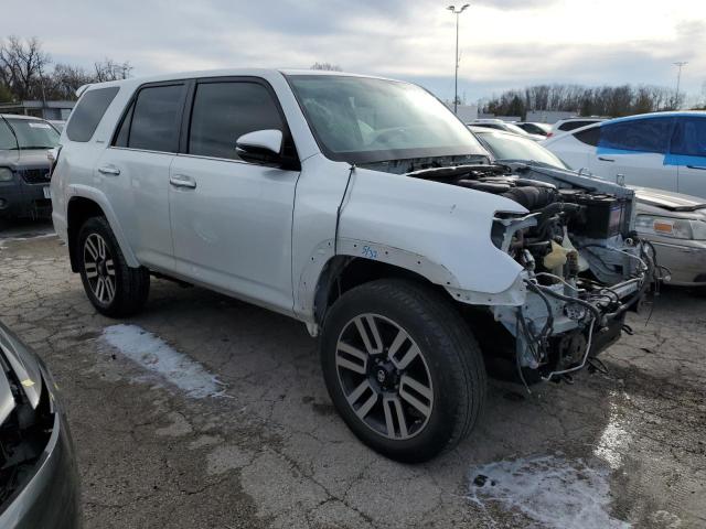 Photo 4 from auction – 2016 TOYOTA 4RUNNER SR with VIN JTEBU5JR4G5298455