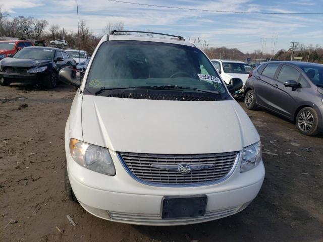 Photo 5 from auction – 2001 CHRYSLER TOWN & COU with VIN 2C8GP54L41R165583