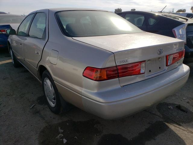 Photo 2 from auction – 2000 TOYOTA CAMRY LE with VIN 4T1BF28K0YU943370