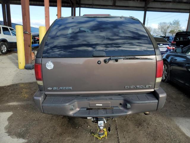 Photo 6 from auction – 2000 CHEVROLET BLAZER with VIN 1GNCS18W7YK205196