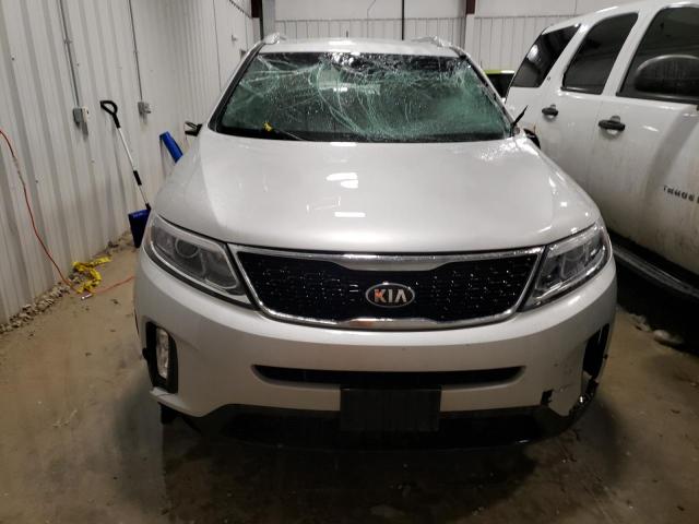 Photo 5 from auction – 2014 KIA SORENTO LX with VIN 5XYKTCA61EG438337
