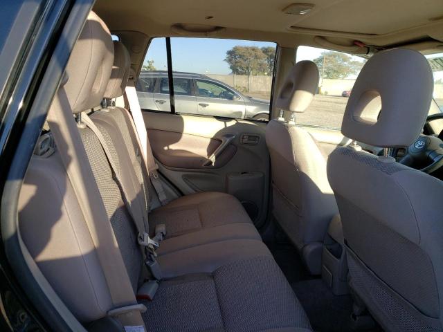 Photo 10 from auction – 2004 TOYOTA RAV4 with VIN JTEGD20V240035361