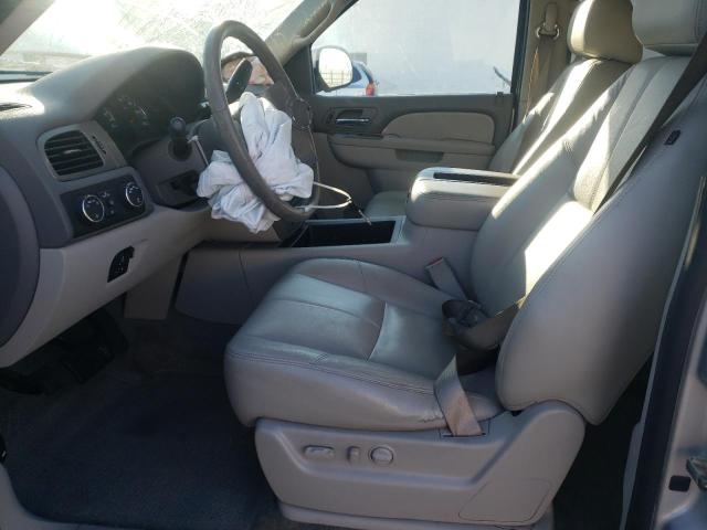 Photo 7 from auction – 2010 CHEVROLET SUBURBAN with VIN 1GNUKJE32AR174600