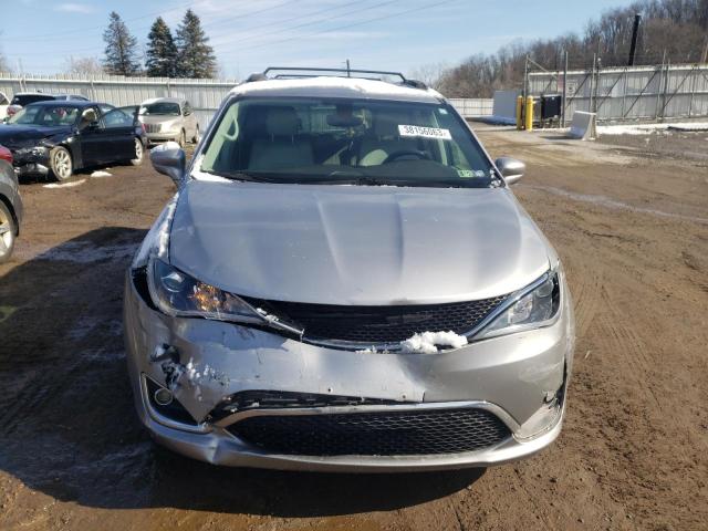 Photo 5 from auction – 2017 CHRYSLER PACIFICA T with VIN 2C4RC1BG2HR756980