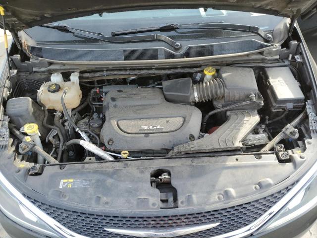 Photo 12 from auction – 2017 CHRYSLER PACIFICA L with VIN 2C4RC1GGXHR851103