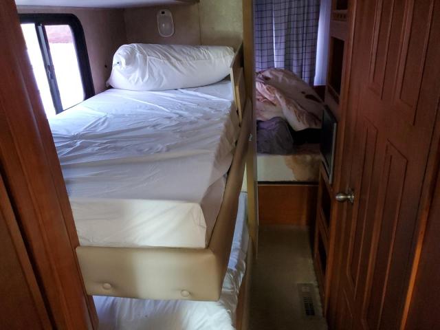 Photo 10 from auction – 2006 FORD TRAILER with VIN 1F6NF53Y860A17658