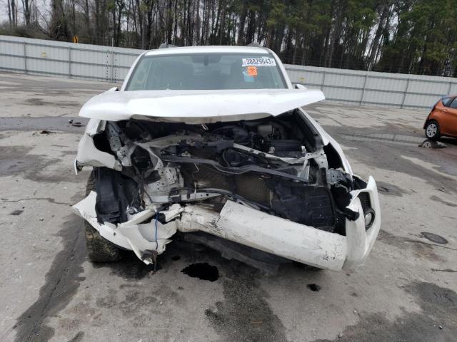 Photo 5 from auction – 2019 TOYOTA 4RUNNER SR with VIN JTEBU5JR5K5735064