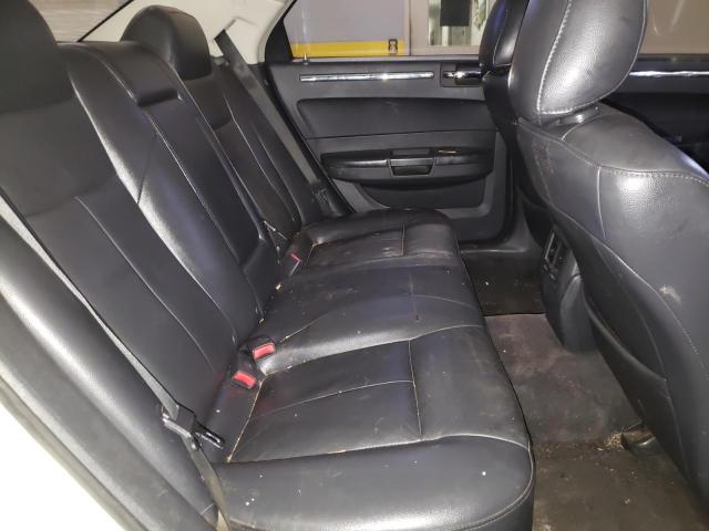 Photo 10 from auction – 2010 CHRYSLER 300 TOURIN with VIN 2C3CA5CV4AH254049