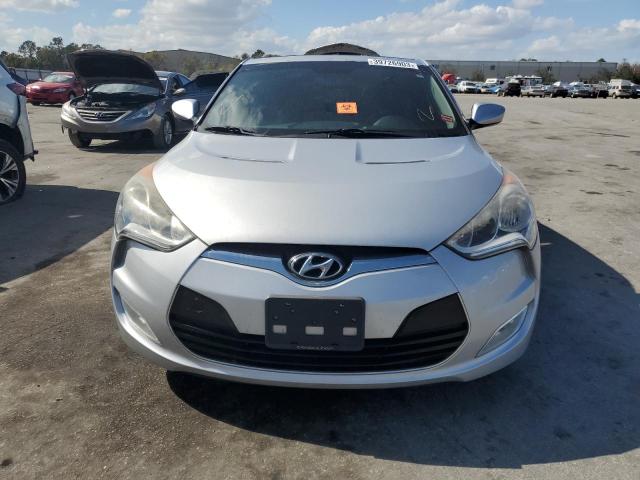 Photo 5 from auction – 2014 HYUNDAI VELOSTER with VIN KMHTC6AD6EU182906