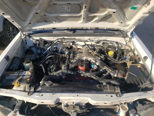 Photo 11 from auction – 2001 NISSAN FRONTIER C with VIN 1N6ED27T71C380005