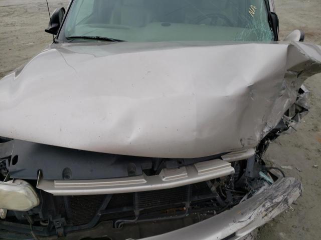 Photo 12 from auction – 2004 CHEVROLET SUBURBAN K with VIN 3GNFK16Z04G149291