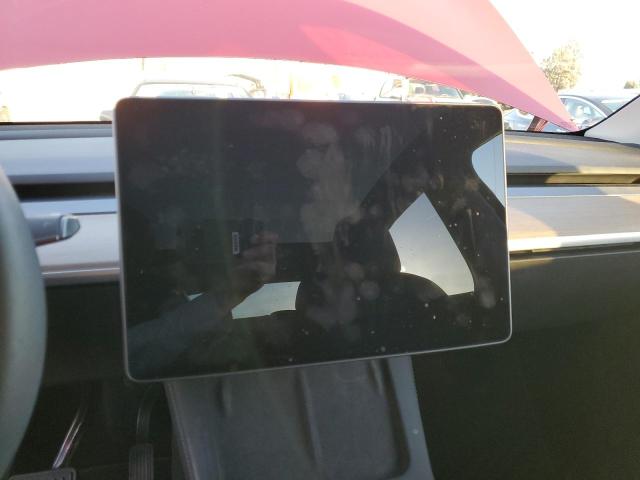 Photo 9 from auction – 2022 TESLA MODEL Y with VIN 7SAYGDEE7NF315755