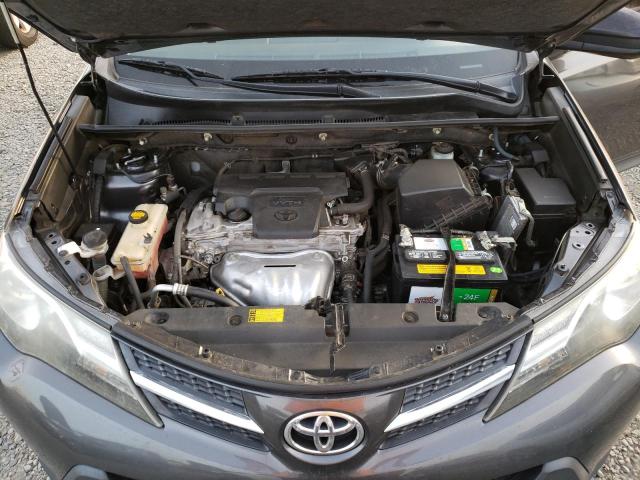 Photo 11 from auction – 2014 TOYOTA RAV4 LE with VIN JTMZFREV7EJ001582