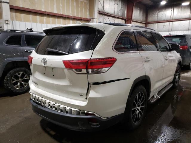 Photo 3 from auction – 2017 TOYOTA HIGHLANDER with VIN 5TDKZRFHXHS518707