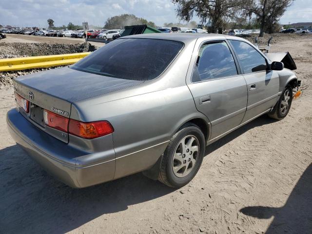 Photo 3 from auction – 2000 TOYOTA CAMRY LE with VIN 4T1BF22K7YU094282